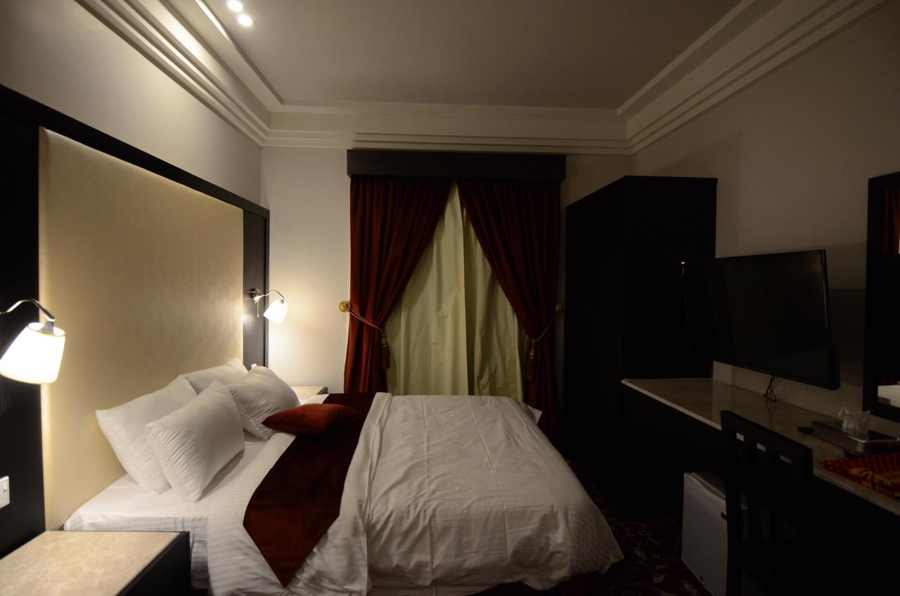 Al Joory Suites Hotel Khafji Buitenkant foto